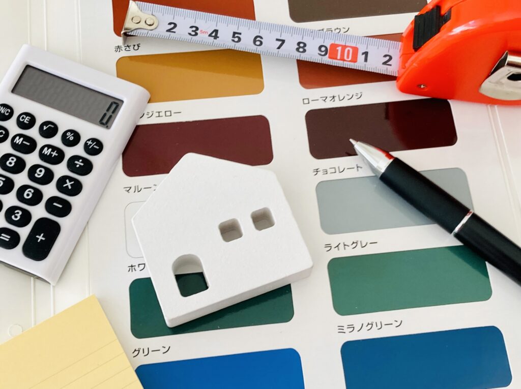 外壁塗装の際には色見本を正しく使い、素敵な外壁色を探しましょう【坂東市にお住まいの方へ！】
