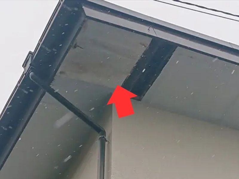 守谷市のK様邸外壁塗装　軒天の塗装作業も行いました！　