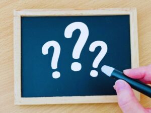 ブラウンは色褪せや汚れが目立ちにくいのか?